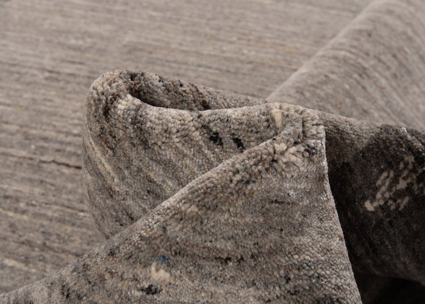 Handloom Rug | 240x170cm