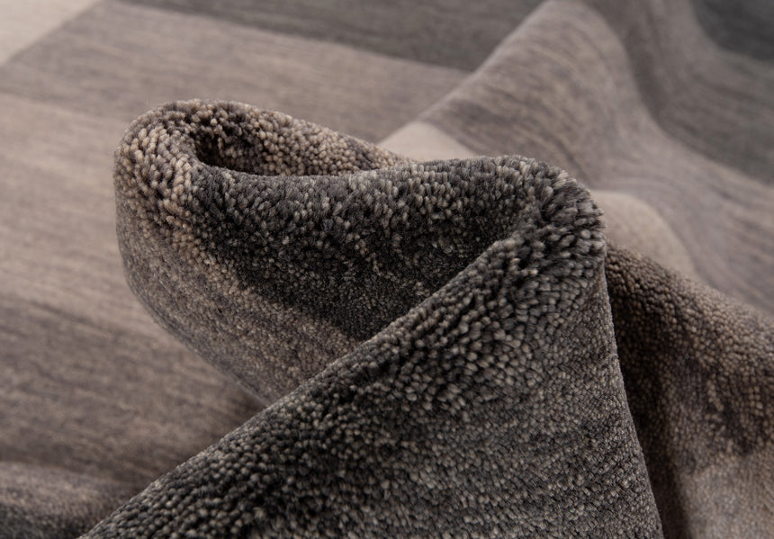 Handloom Rug | 240x170cm