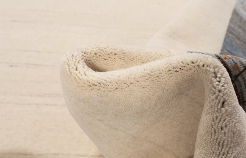 Handloom Rug | 240x170cm