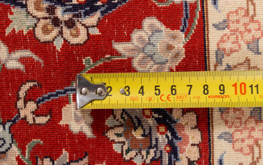 Isfahan Persian Rug | 230 x 150 cm