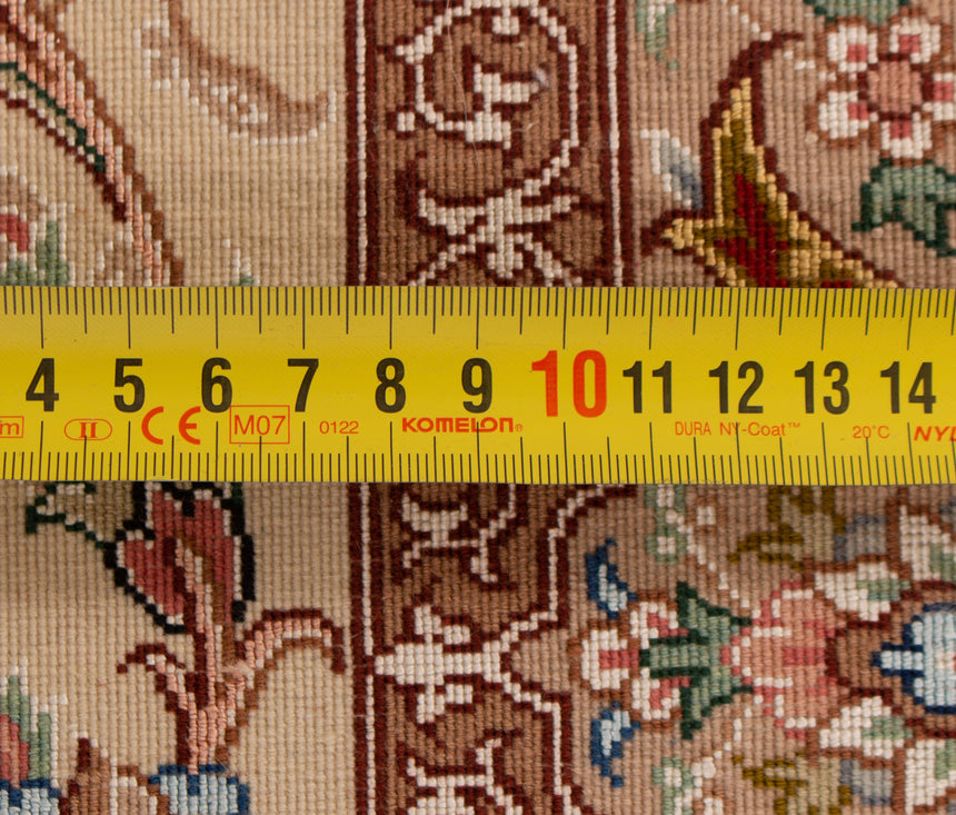 Isfahan Persian Rug | 307 x 71 cm