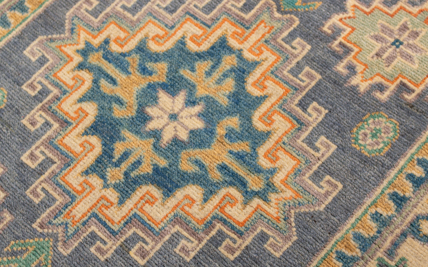 Kazak rug | 125 x 80 cm