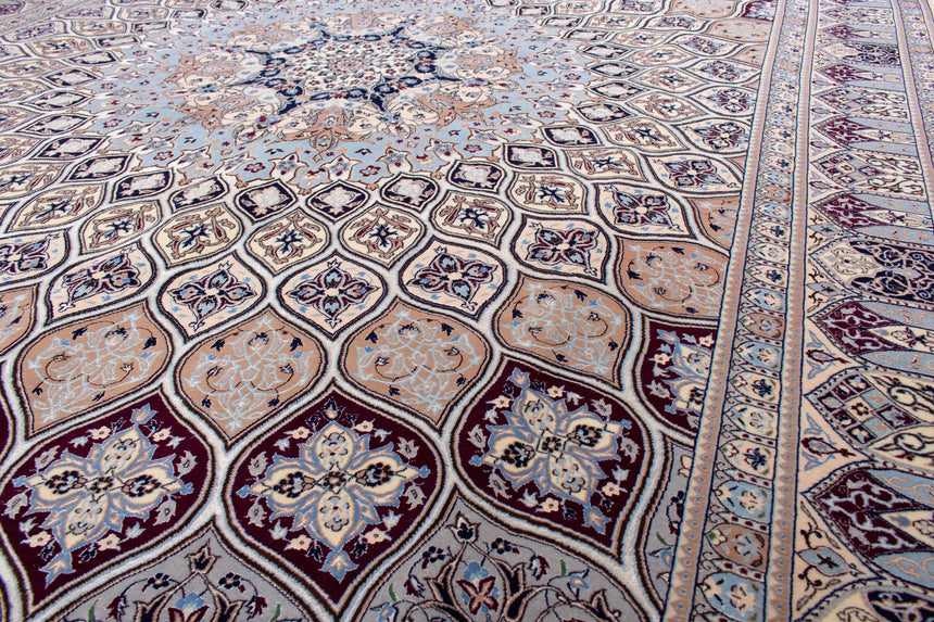 Nain 6La Persian Rug | 347 x 253 cm