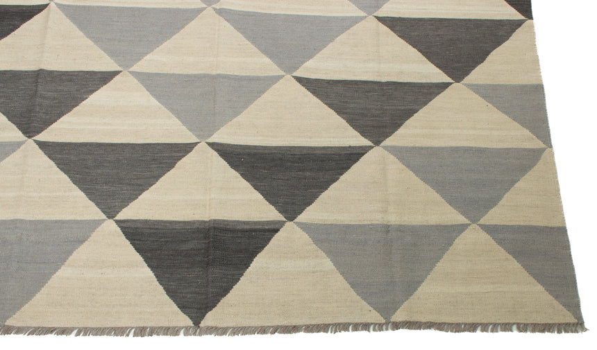 Modern Kilim | 304 x 249 cm