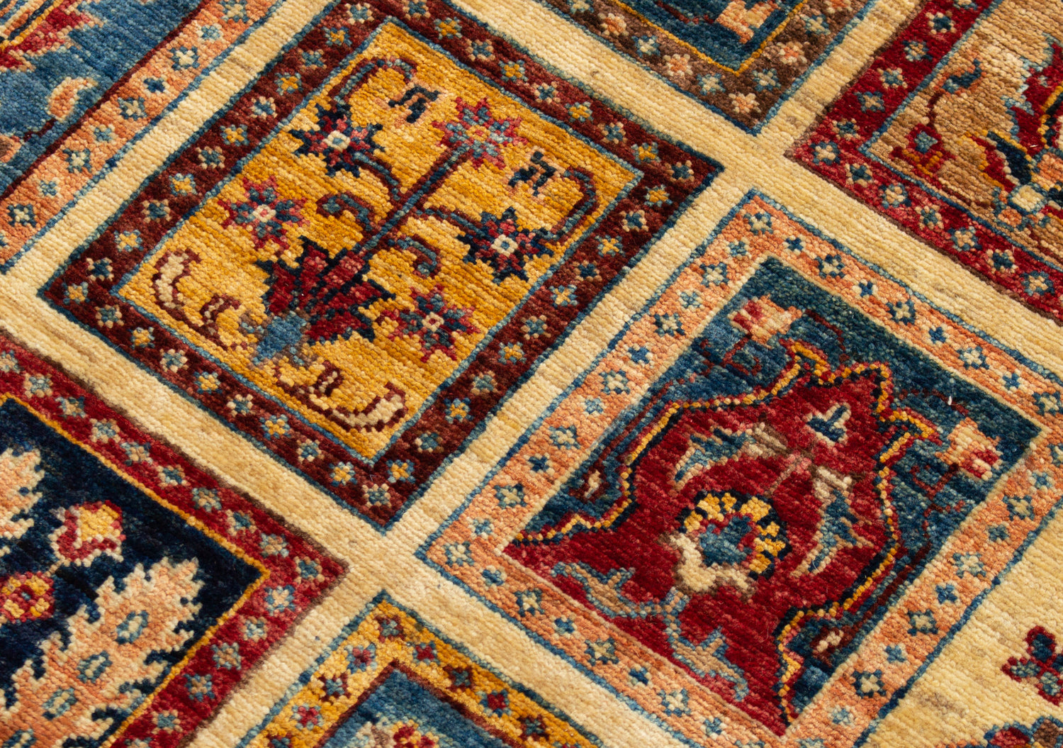 Kazak rug | 295 x 82 cm