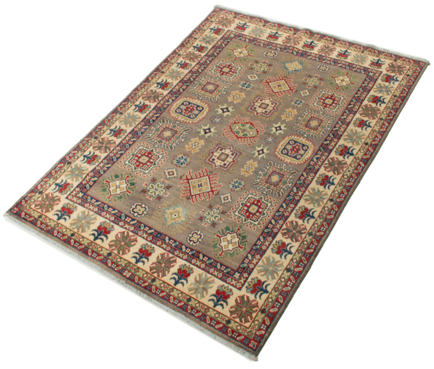 Kazak Rug | 207 x 143 cm