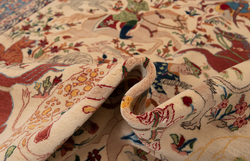 Isfahan Persian Wool and Silk Rug | 209 x 147 cm