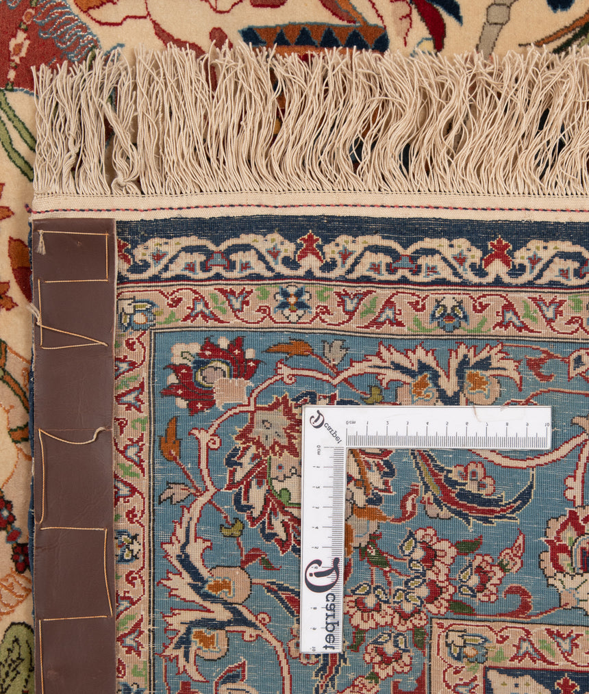 Isfahan Persian Wool and Silk Rug | 209 x 147 cm