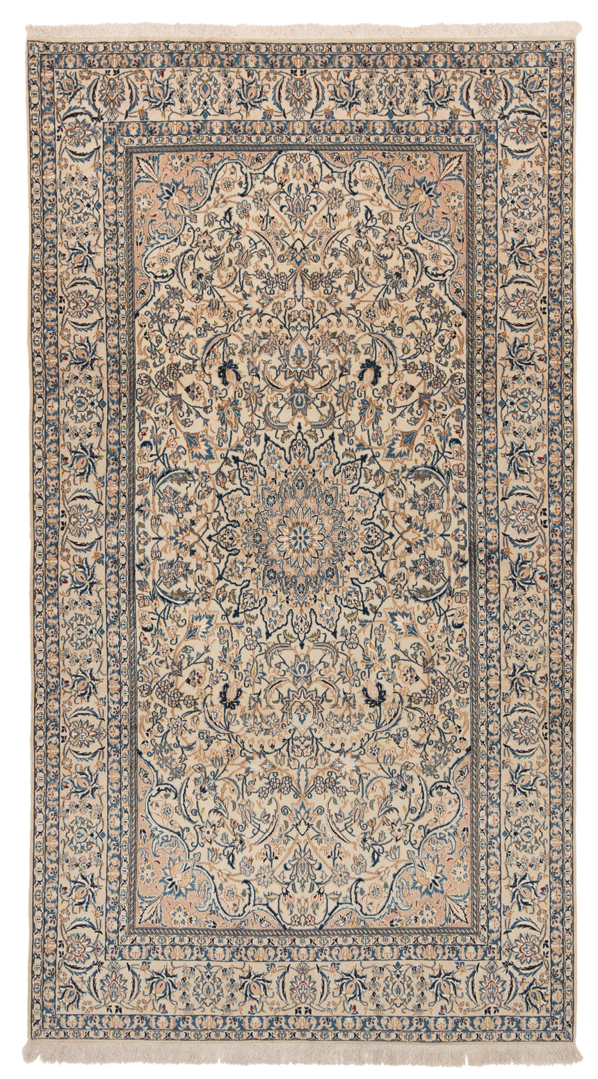 Nain 9la Persian Rug | 300 x 164 cm