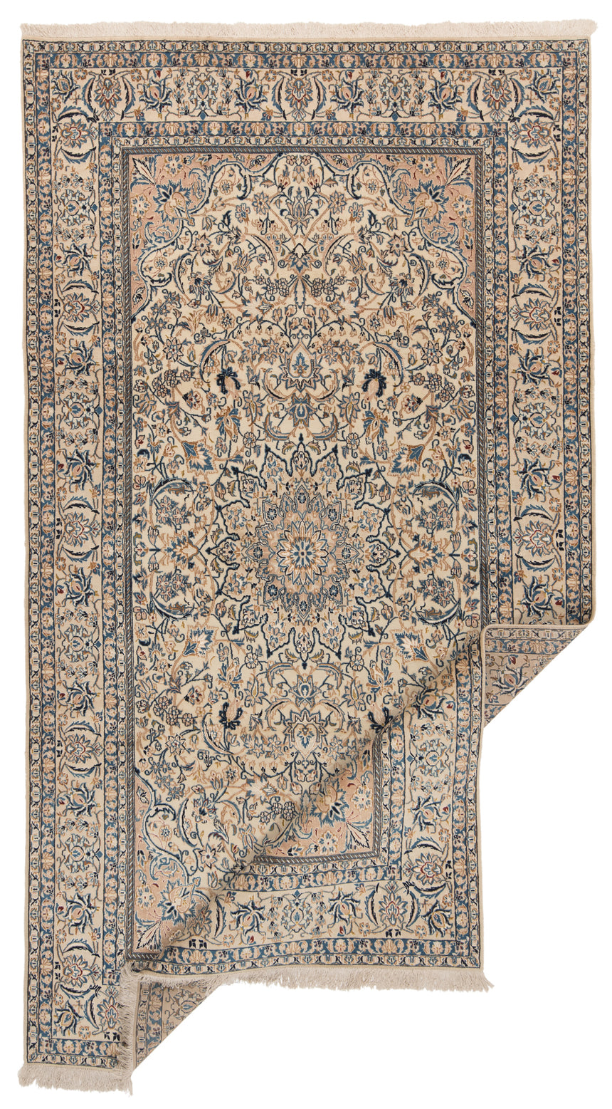 Nain 9la Persian Rug | 300 x 164 cm