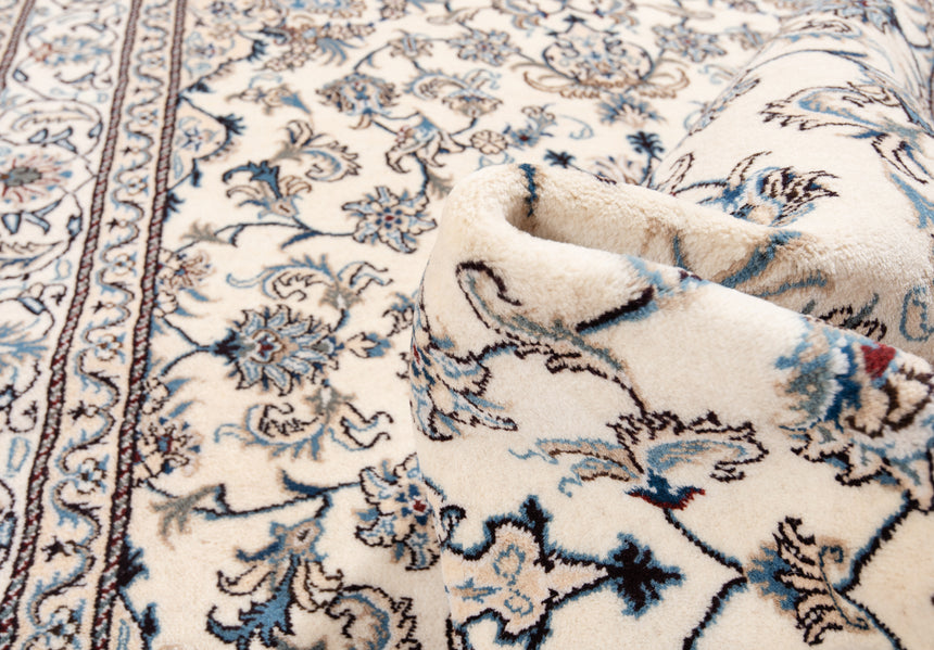 Nain Persian Rug | 246 x 170cm
