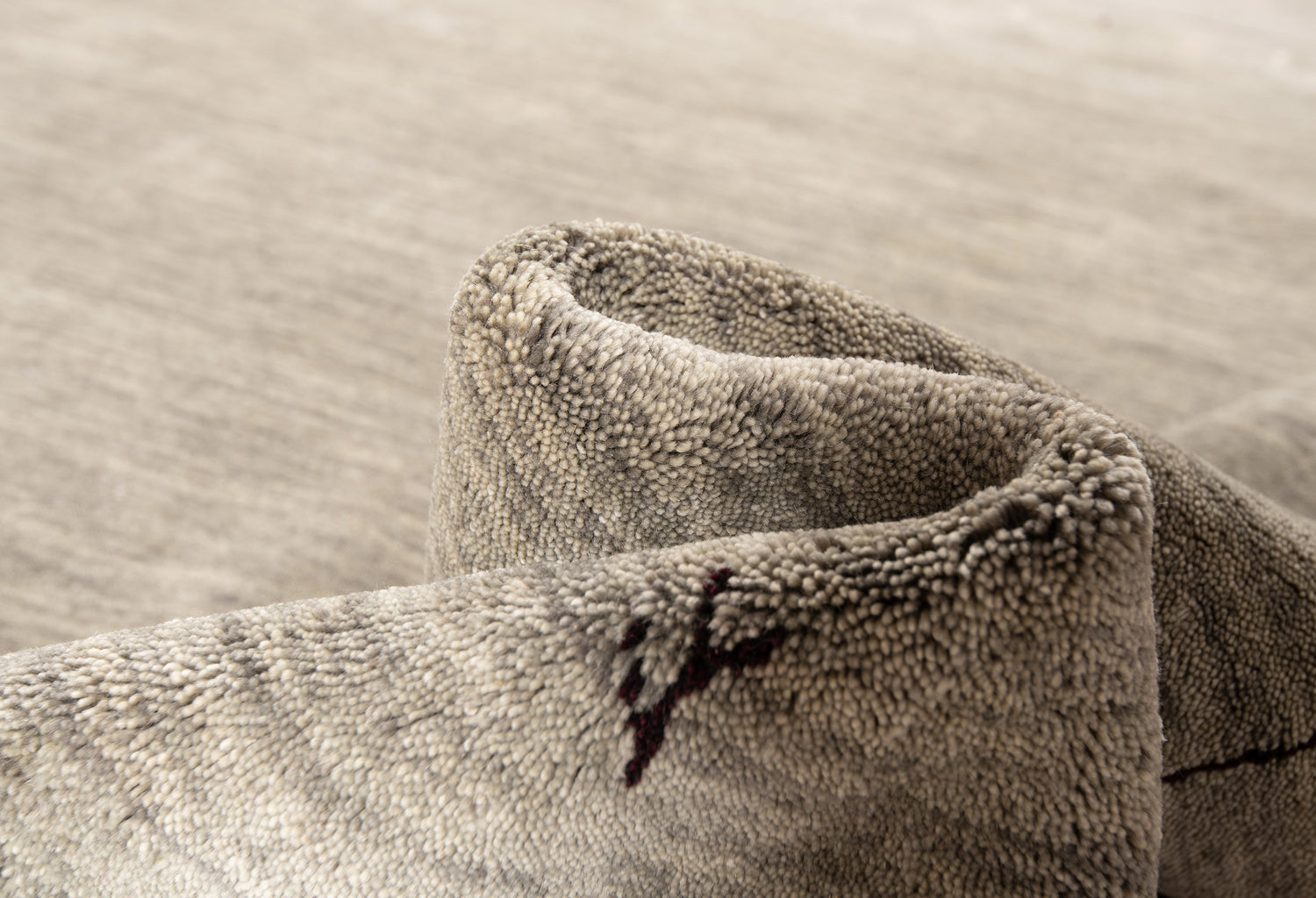 Handloom Rug | 301x250cm