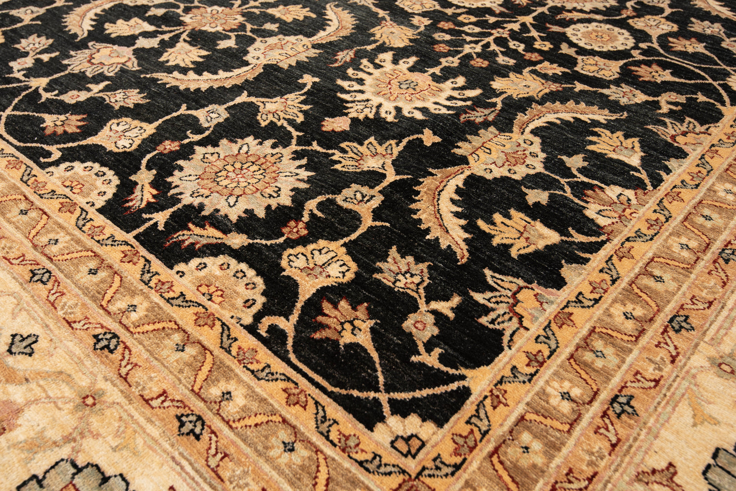 Ziegler Farahan Rug | 412 x 302 cm