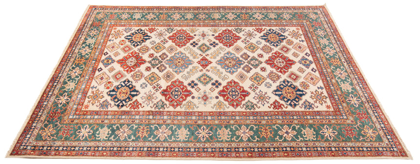 Kazak rug | 366 x 270 cm
