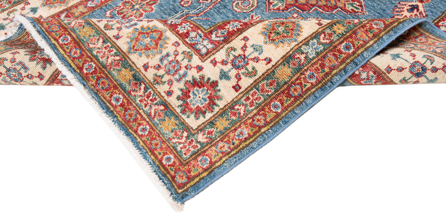 Kazak rug | 153 x 102 cm