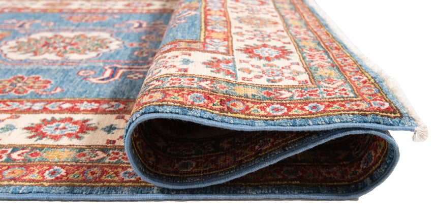 Kazak rug | 153 x 102 cm