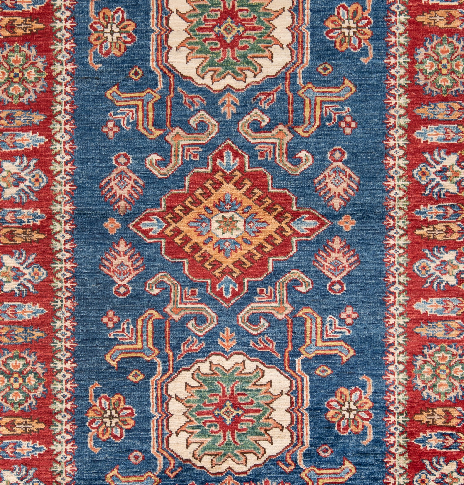 Kazak rug | 154 x 100 cm