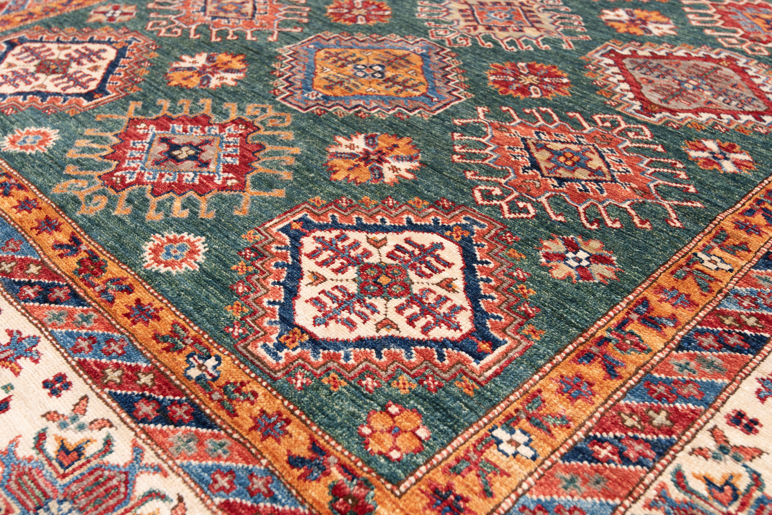 Kazak rug | 248 x 168 cm