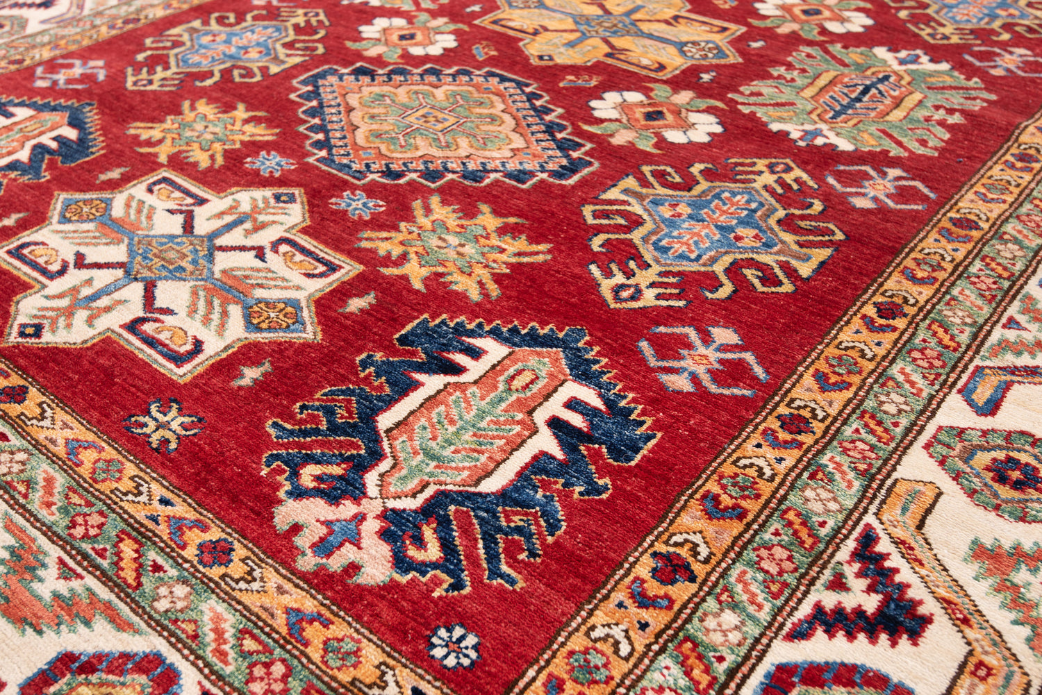 Kazak rug | 234 x 173 cm
