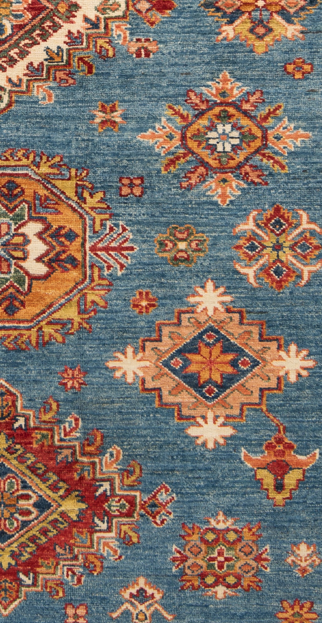 Kazak rug | 240 x 167 cm