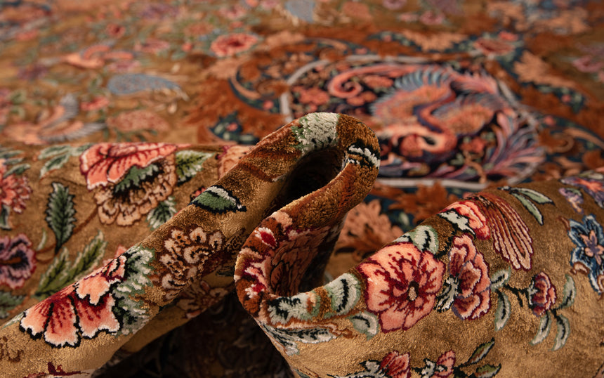 Isfahan Mirzaie Persian Rug | 321 x 219 cm