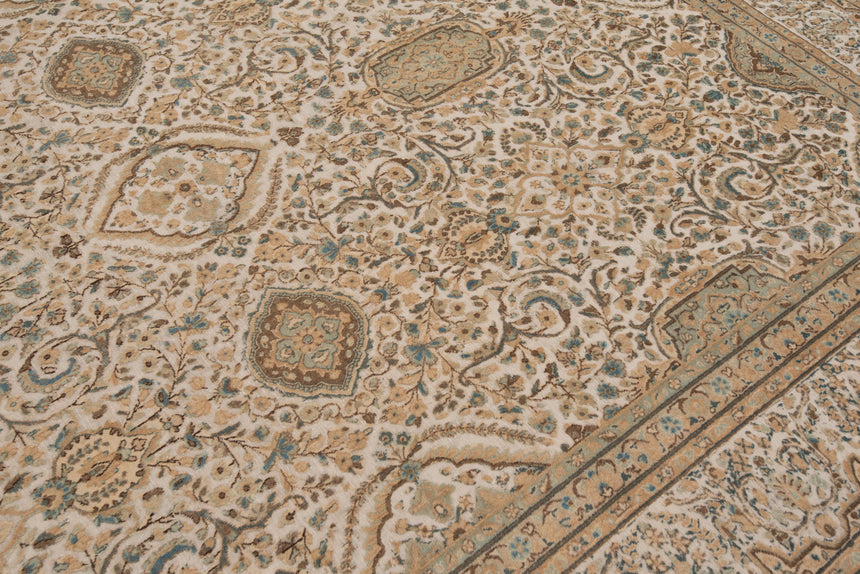 Alfombra vintage en relieve | 380 x 288 cm