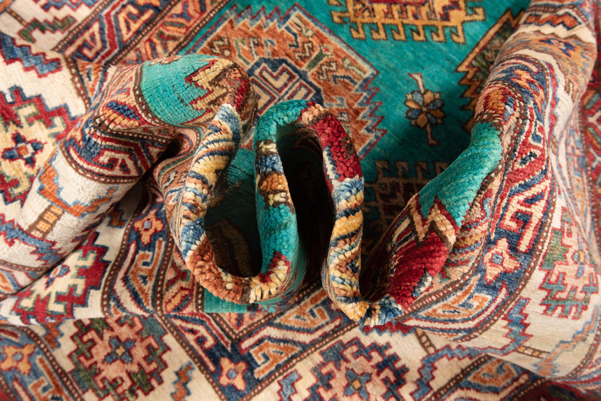 Kazak Fine Rug | 273 x 173 cm