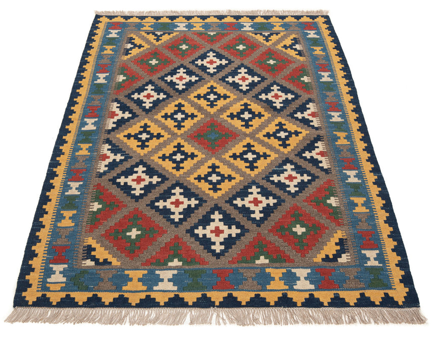 Persian Kilim | 152 x 101 cm