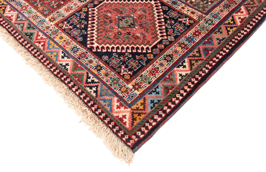 Yalameh Persian Rug | 158 x 109 cm