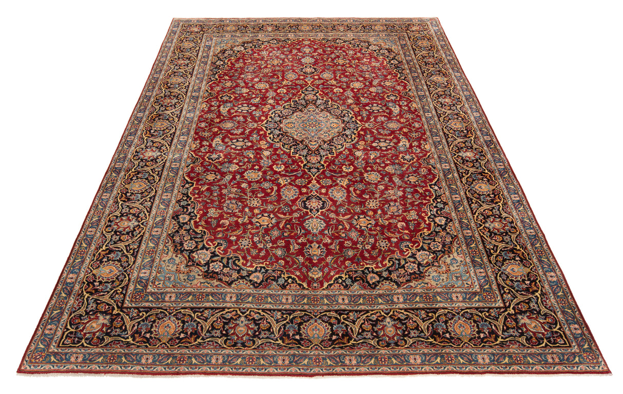 Kashan Persian Rug | 398 x 275 cm