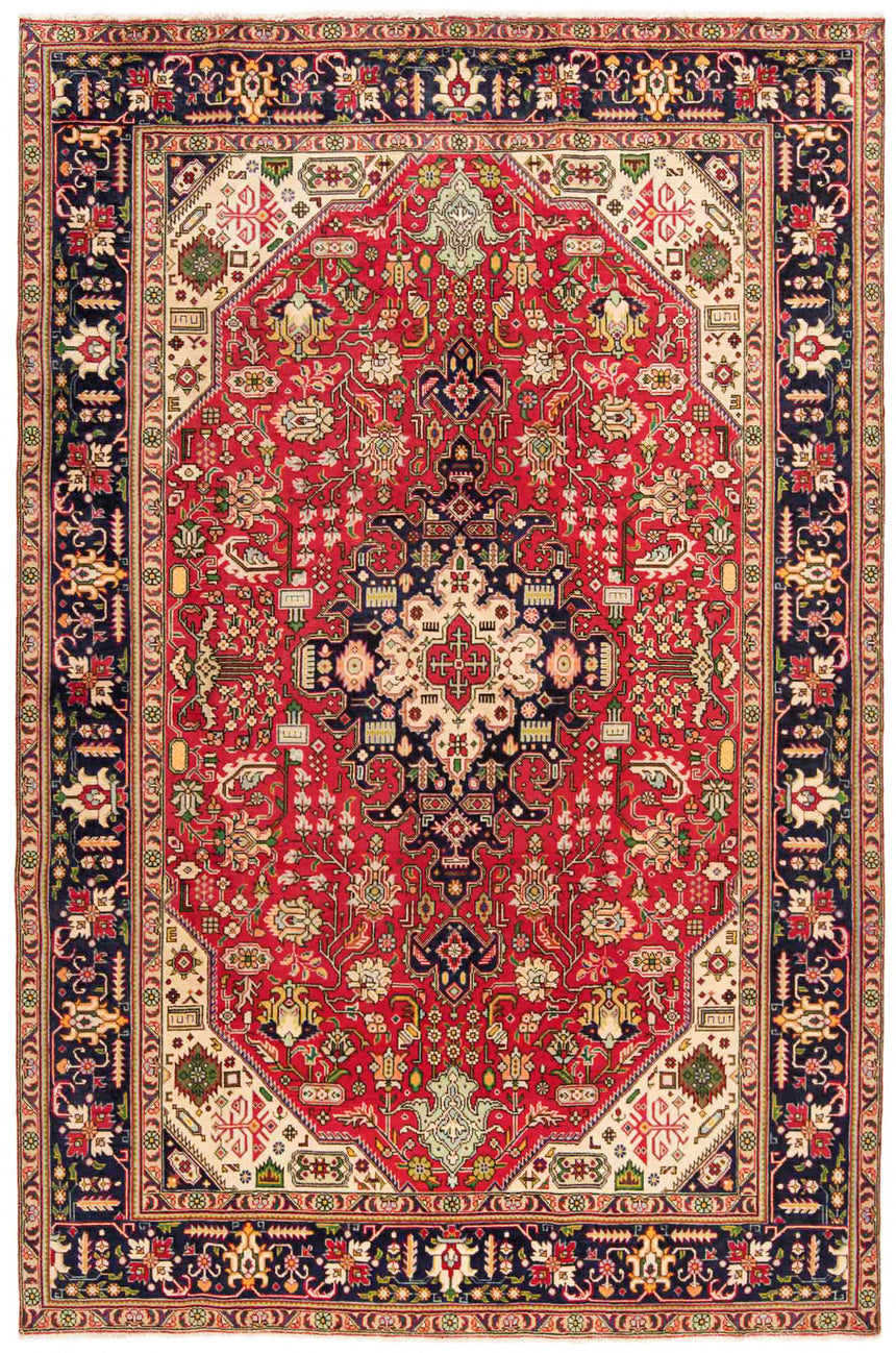 Tabriz Persian Rug | 305 x 203 cm