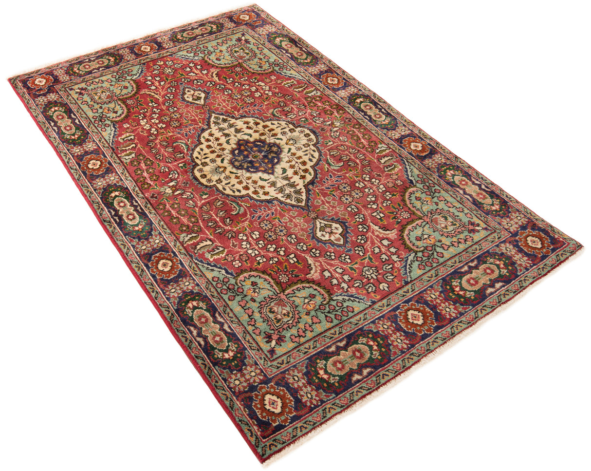 Tabriz Persian Rug | 155 x 100 cm