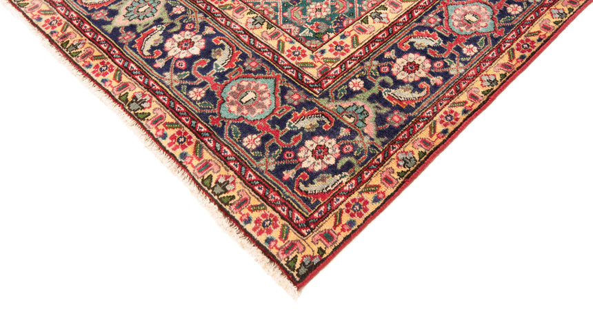 Tabriz Persian Rug | 302 x 194 cm