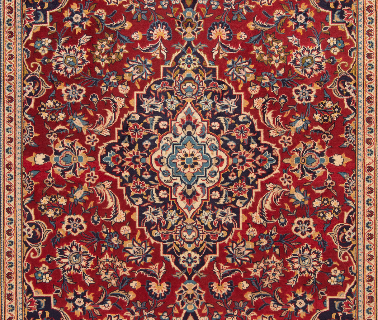 Kashan Persian Rug | 295 x 196 cm