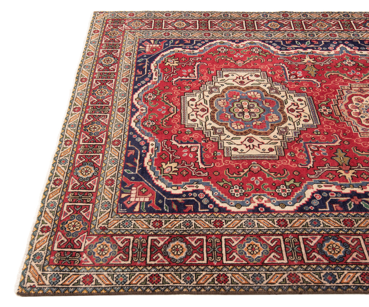 Tabriz Persian Rug | 198 x 136 cm