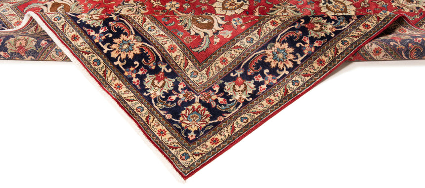 Tabriz Persian Rug | 323 x 217 cm