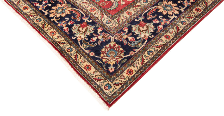 Tabriz Persian Rug | 323 x 217 cm