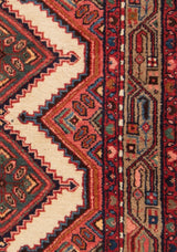 Hamedan Zaghe Persian Rug | 359 x 77 cm