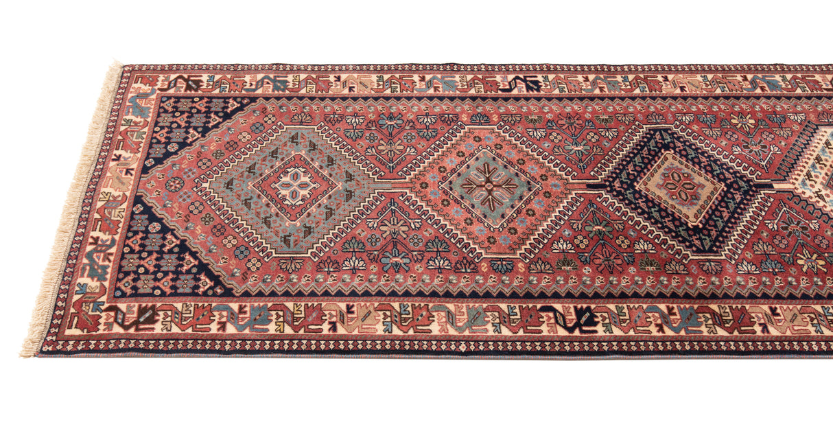 Yalameh Persian Rug | 307 x 82 cm