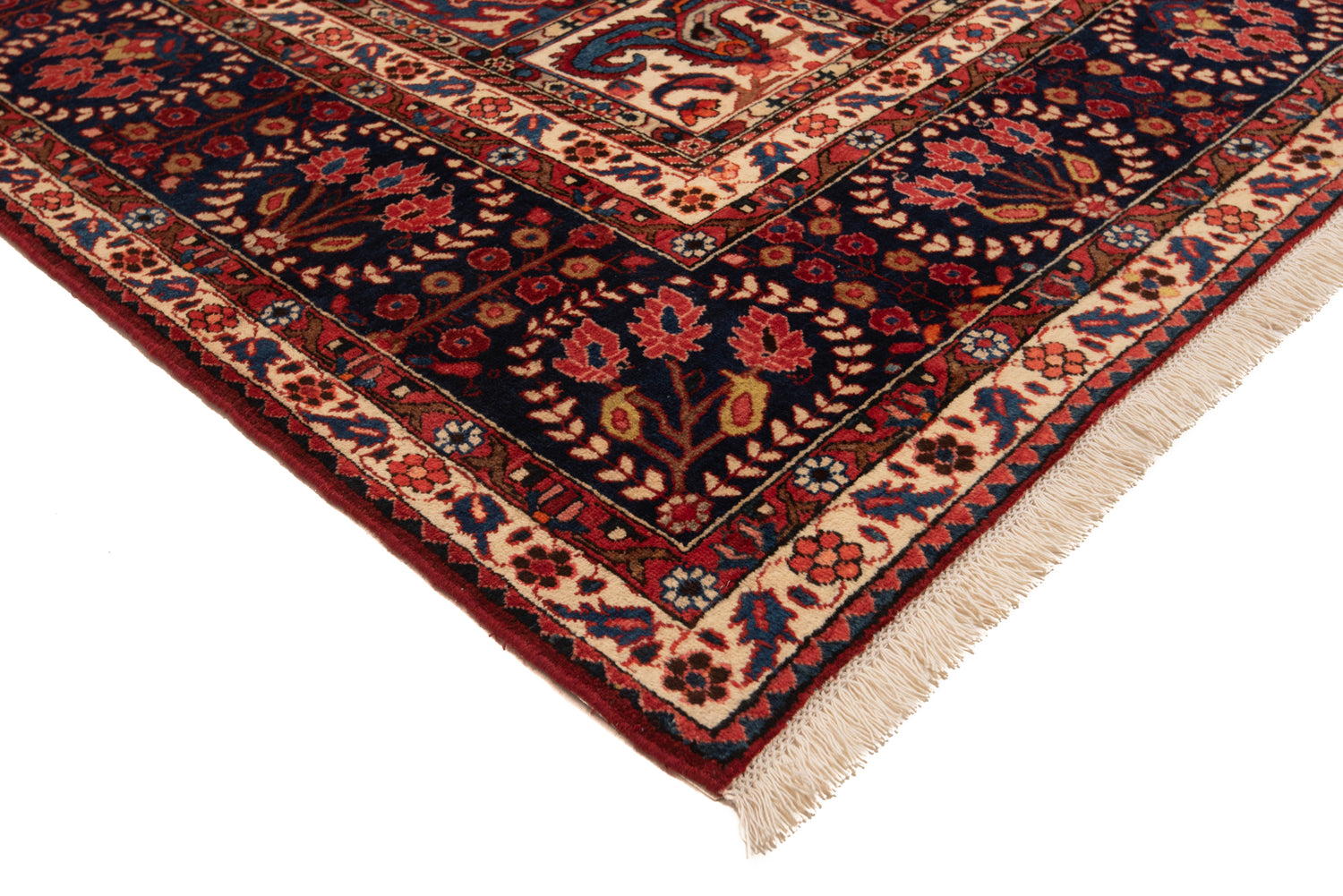 Bakhtiar Persian Rug | 496 x 313cm 