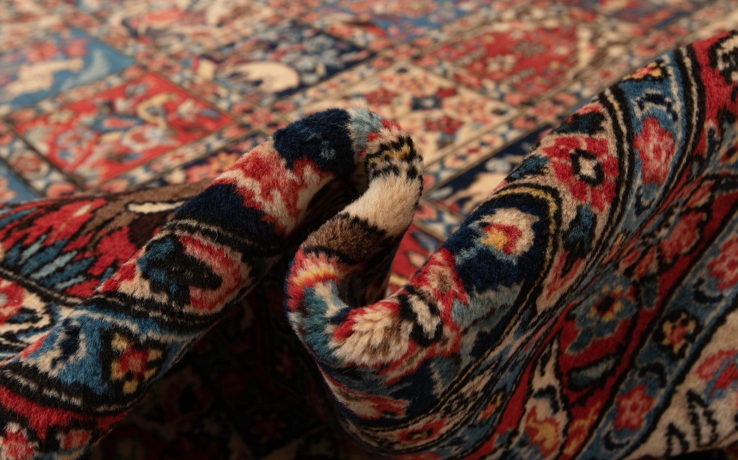 Bakhtiar Persian Rug | 408 x 305cm 