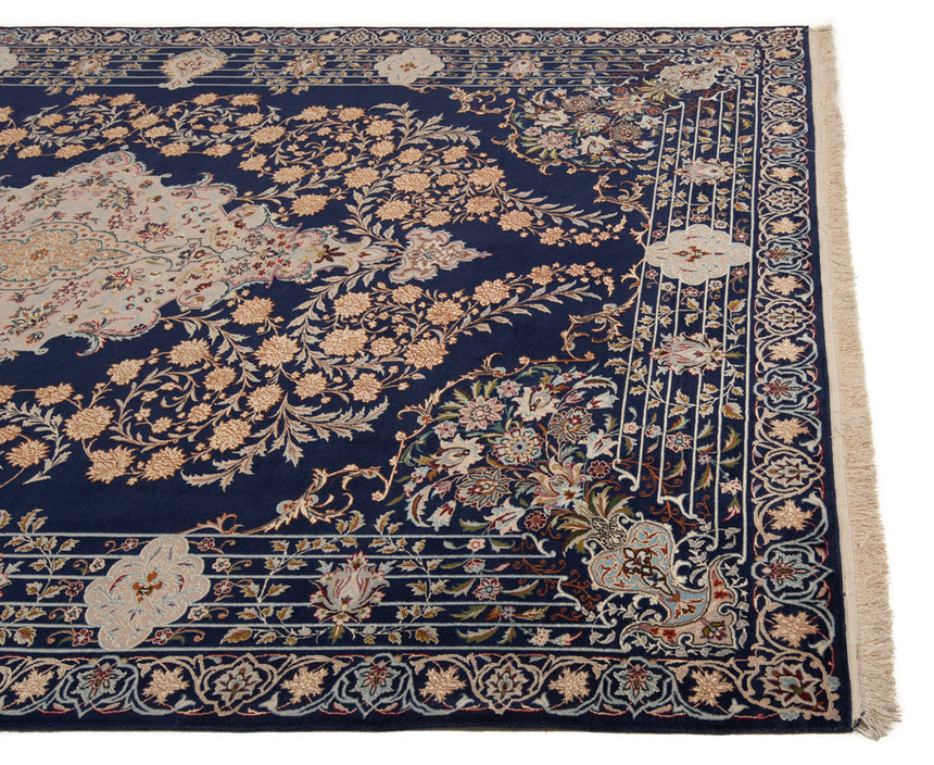 Isfahan Persian Rug | 309 x 205 cm