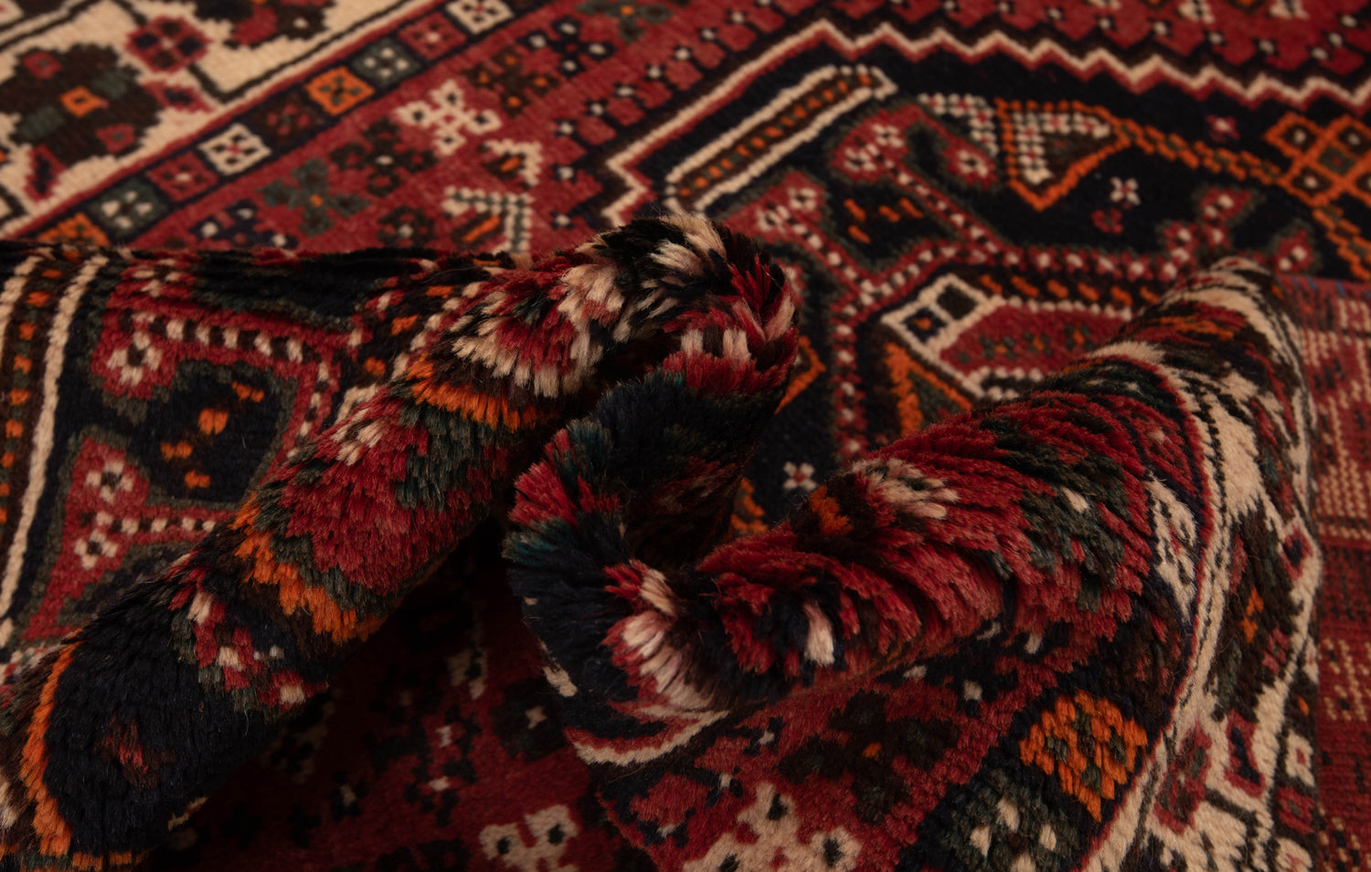 Shiraz Persian Rug | 158x100cm 